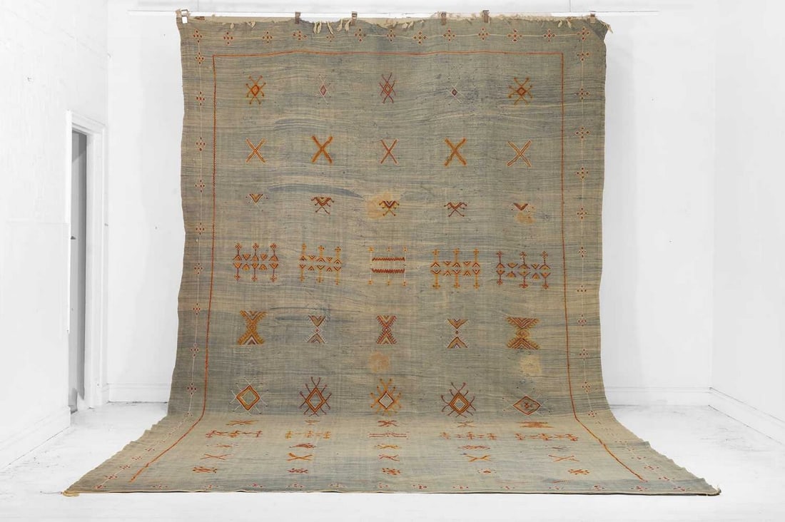 A flat-weave wool carpet, of recent manufacture, (1 of 6)