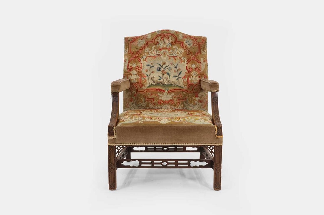 A George III-style mahogany Gainsborough library armchair, 19th century, (1 of 4)