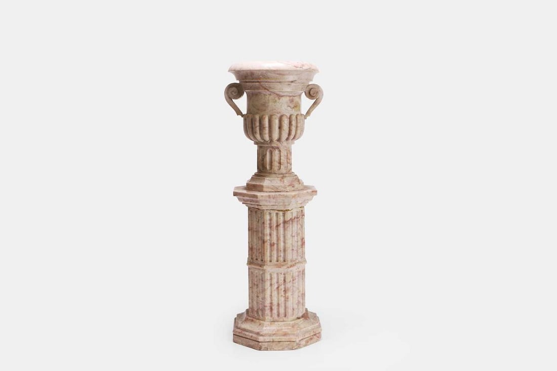 A grand tour carved marble urn, late 19th/early 20th century, Italian, (1 of 4)