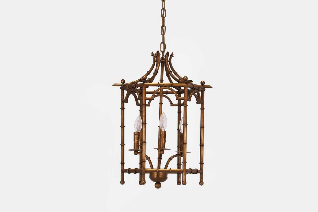 A chinoiserie gilt-metal lantern, of recent manufacture, (1 of 3)