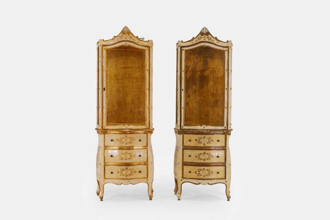 A pair of painted and parcel-gilt-wooden vitrines, 20th century, Italian, (1 of 6)