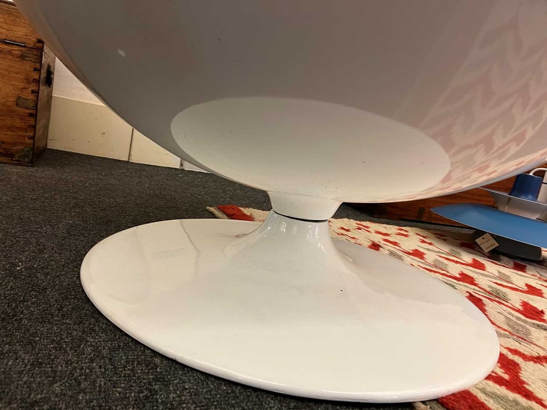 After Eero Aarnio, a pair of ball chairs, - 8