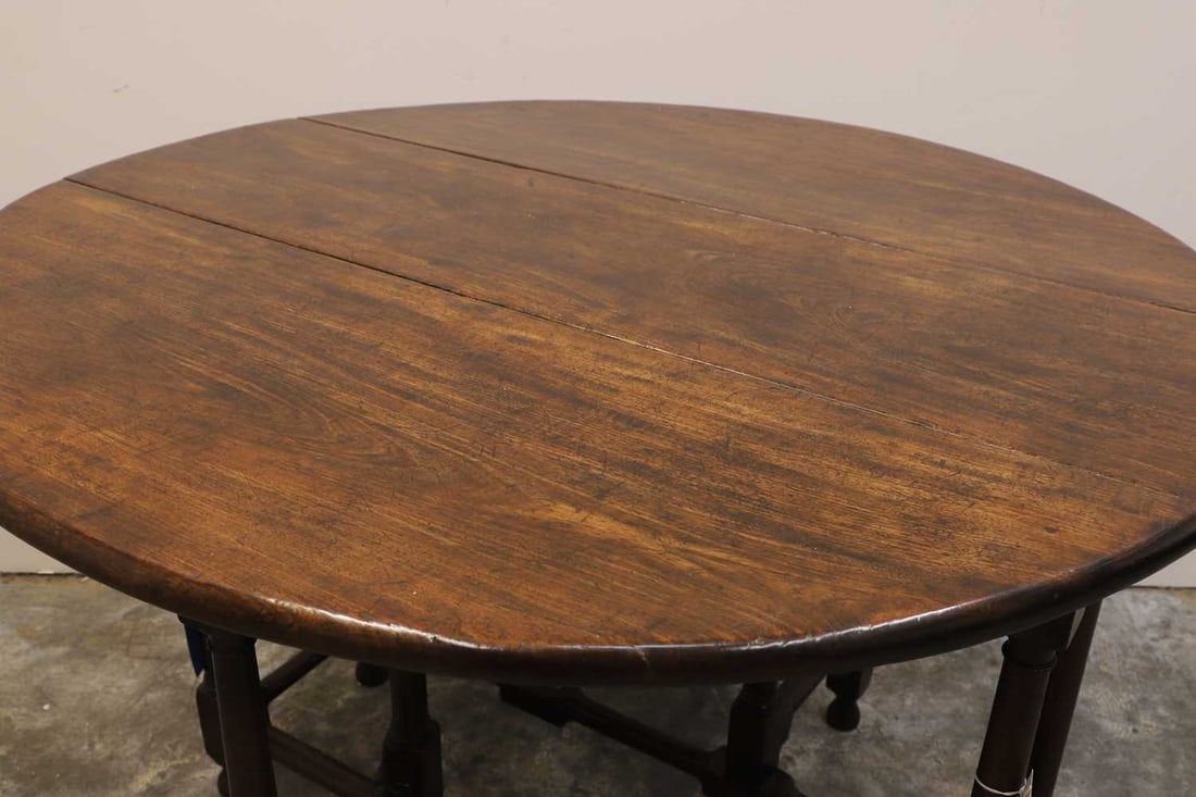 A George I walnut gateleg table, circa 1720, - 3