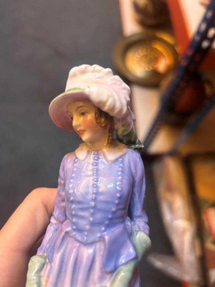 A collection of ten Royal Doulton figures, 20th century, - 10