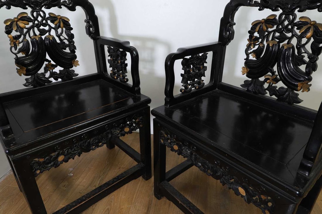 A pair of Chinese chairs, late 19th early 20th century, - 3