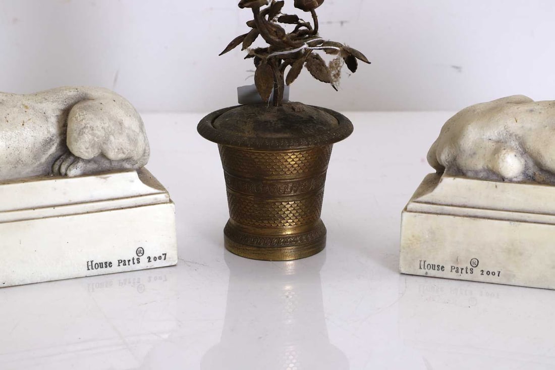 A Victorian gilt metal table inkstand, - 2