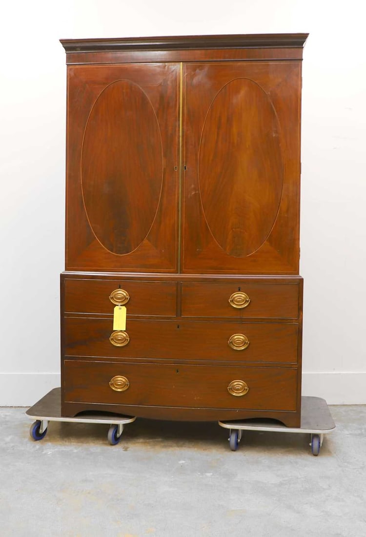 A George III mahogany inlaid linen press, Late 19th century / early 20th century, - 2
