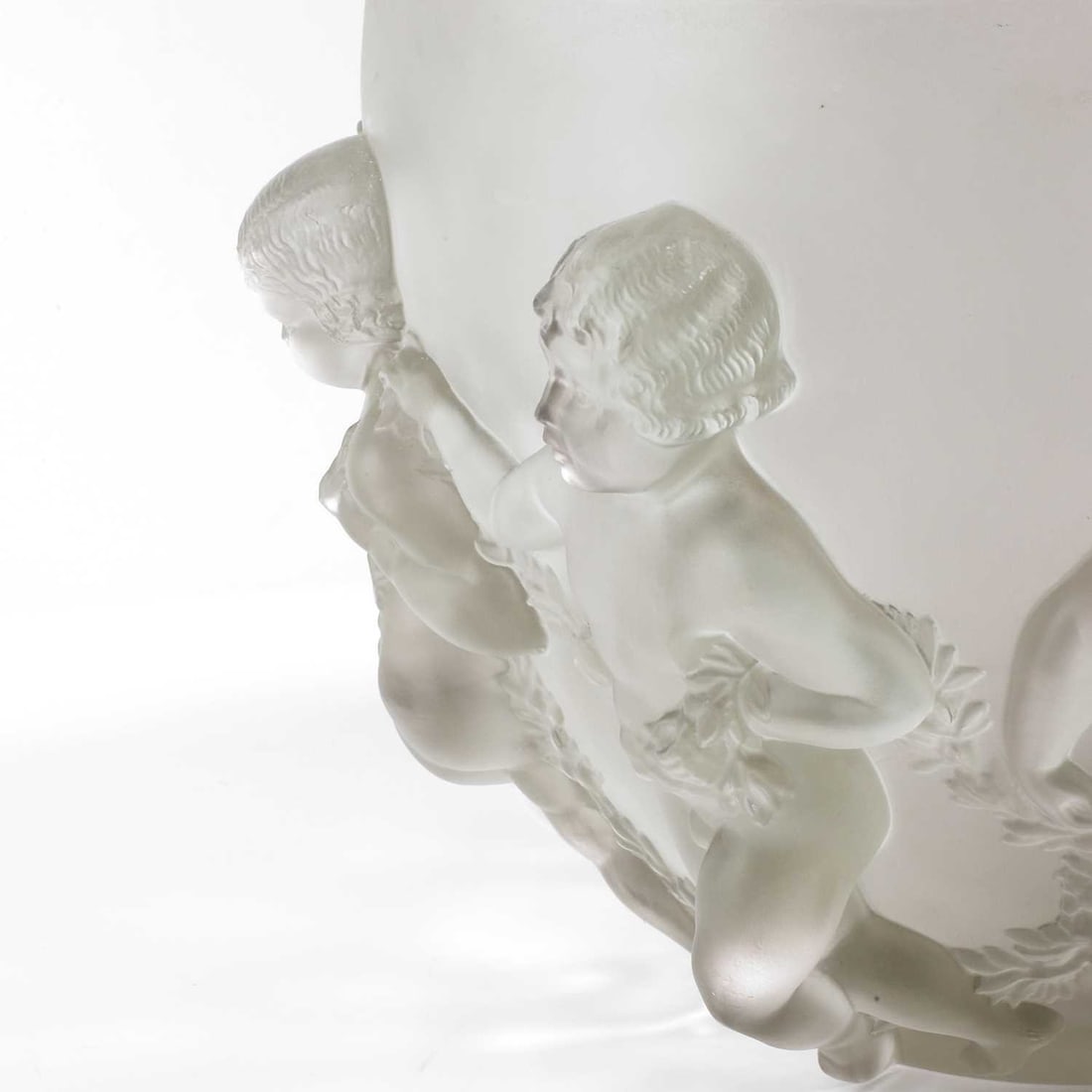 A Lalique 'Luxembourg' glass bowl, circa 1980, - 9