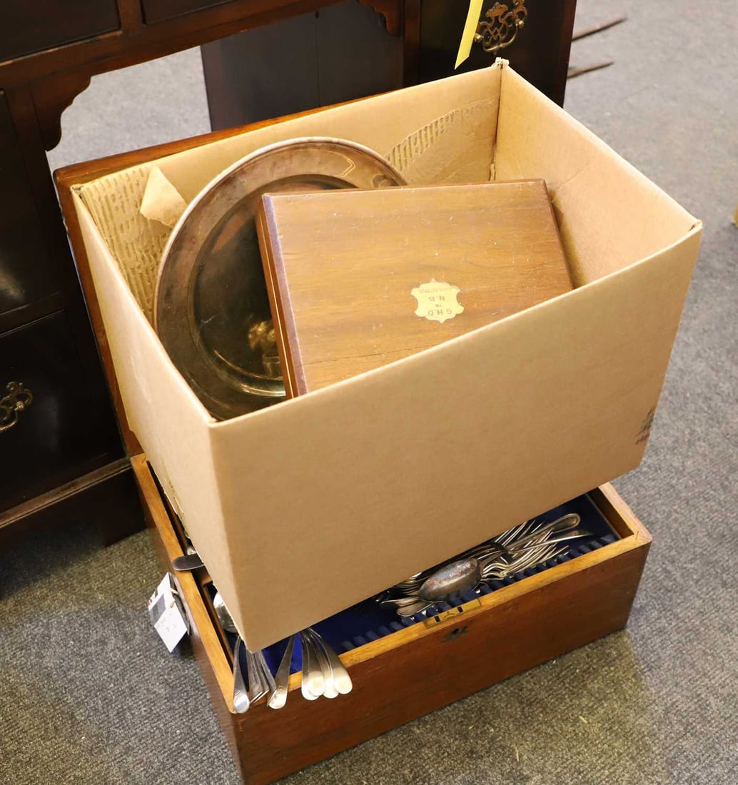 A collection of silver and plated items, 20th century, - 2