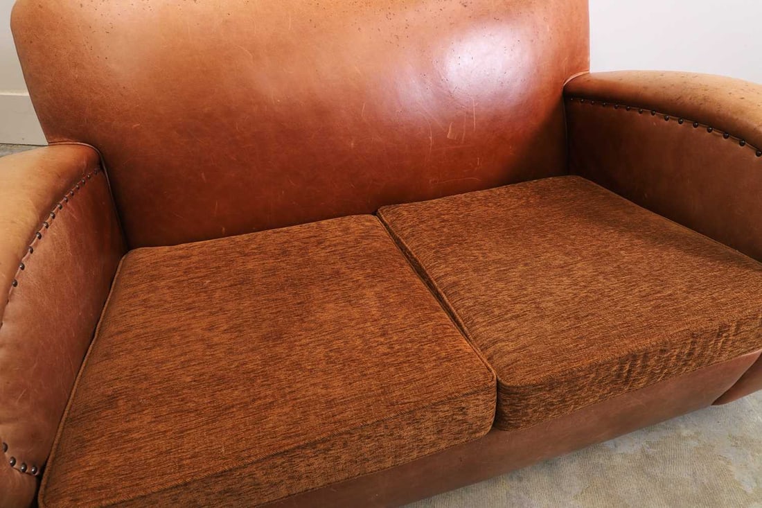 An art deco style leather suite, Circa 1940, - 4