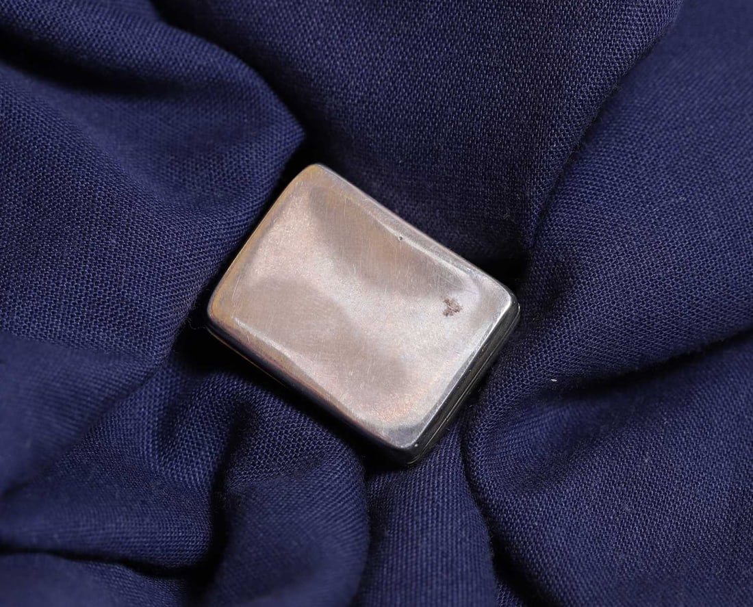 A George III commemorative Nelson silver vinaigrette, - 3