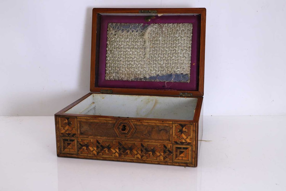 A Victorian parquetry work box, late 19th century / early 20th century, - 2