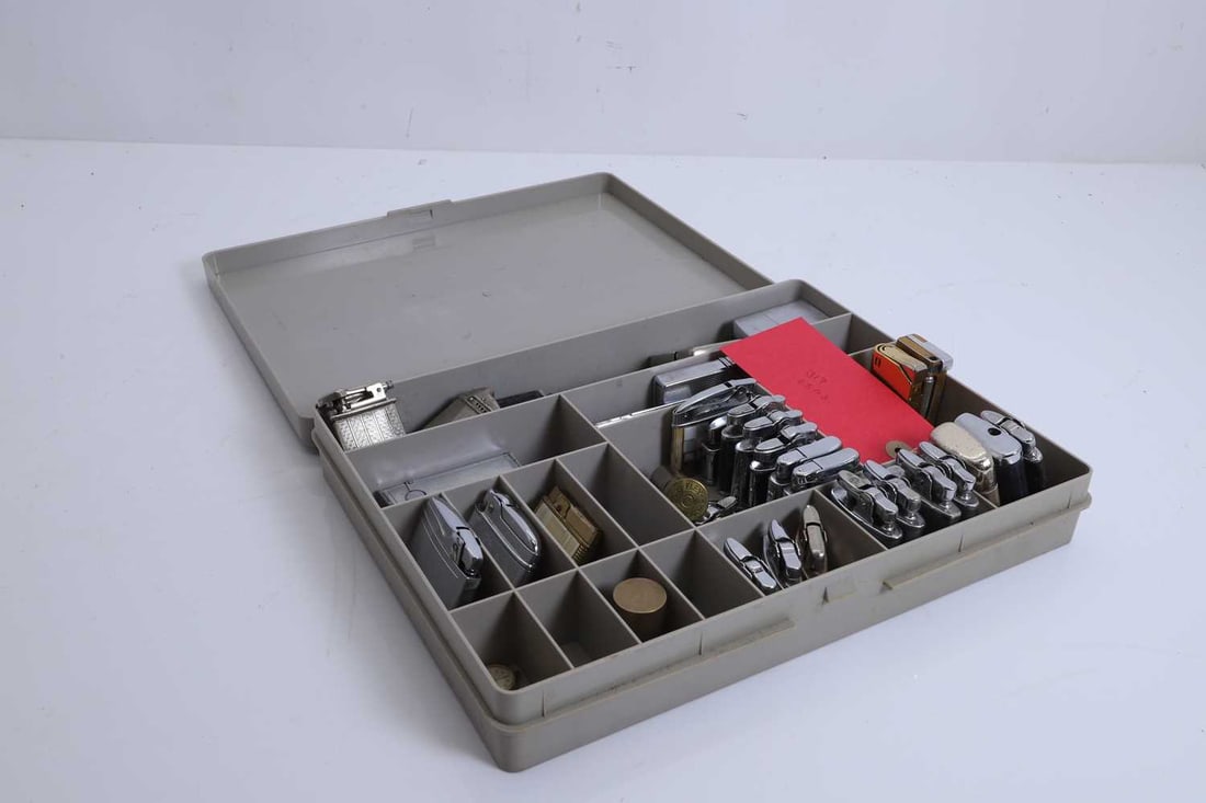 A collection of Ronson petrol lighters, 20th century, - 2