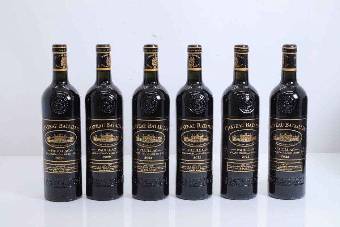 Chateau Batailley, Pauillac, 2022: Chateau Batailley, Pauillac, 2022 (6 OWC) Provenance: Bought and stored with The Wine Society prior to sale with usShipping Disclaimer: Please note we cannot guarantee condition of contents or