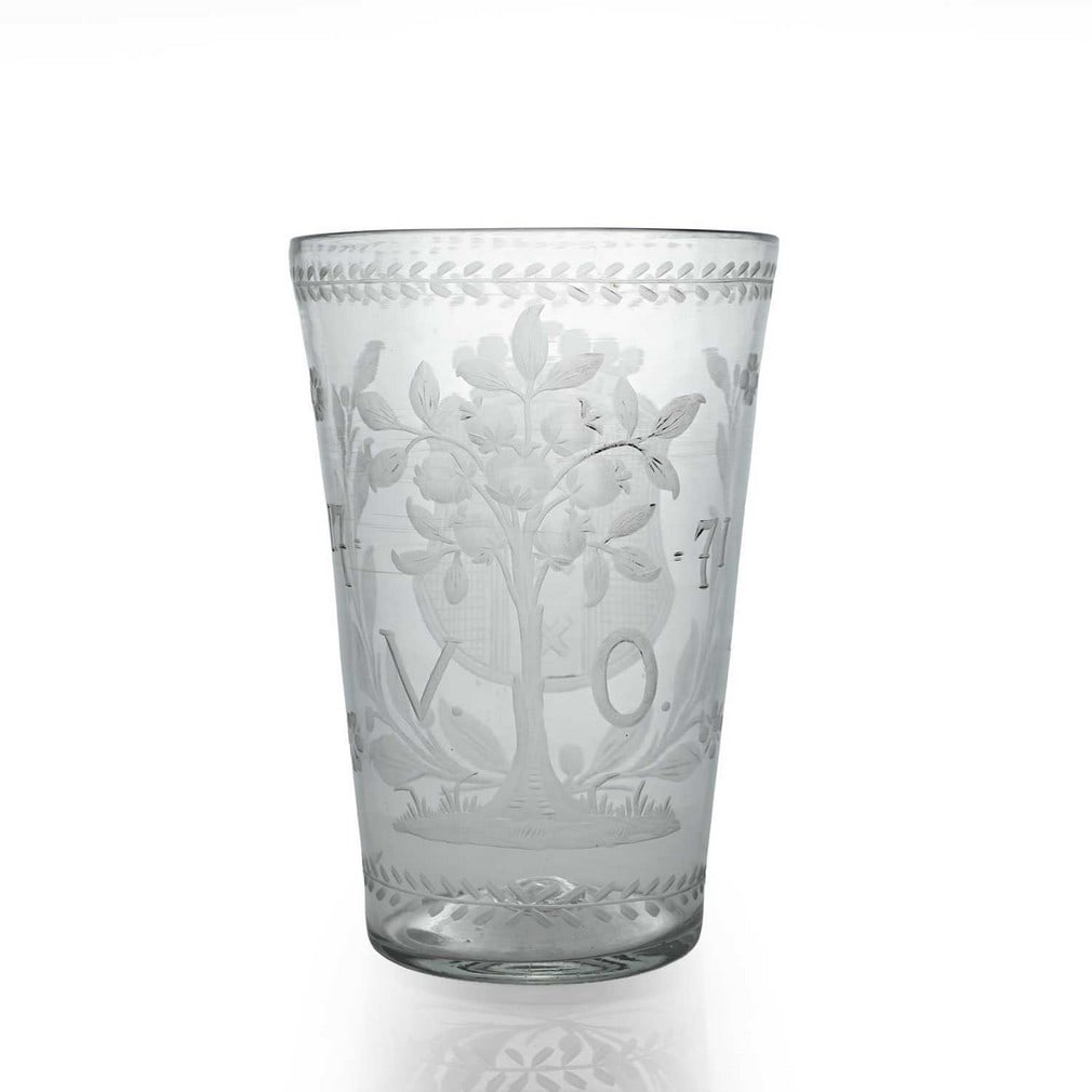 An 'Orangist'-style glass beaker, 19th century and later, Dutch,: An 'Orangist'-style glass beaker, 19th century and later, Dutch, of bucket form, engraved with a stylised orange tree and inscribed '1771 VO' (Vivat Oranje), with the coat of arms of Amsterdam verso (