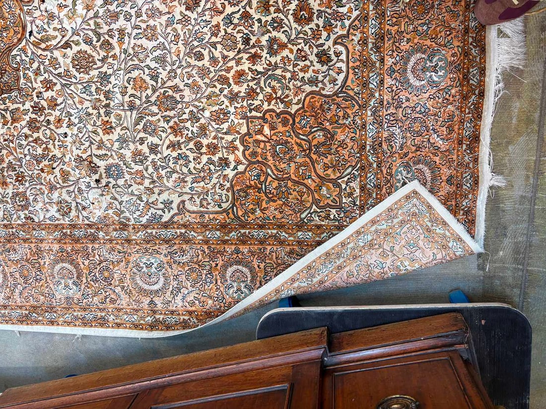 A Persian design part silk rug, - 9