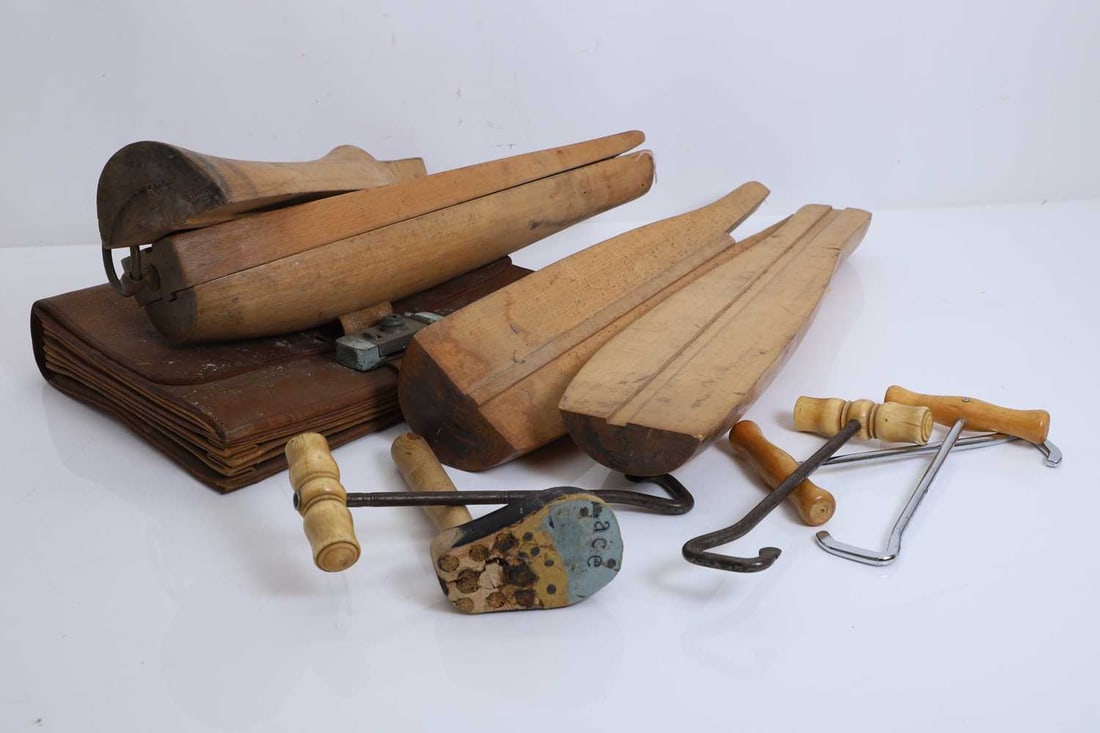 A collection of riding boot trees and riding boot pulls, 20th century,: A collection of riding boot trees and riding boot pulls, 20th century, various items (qty)