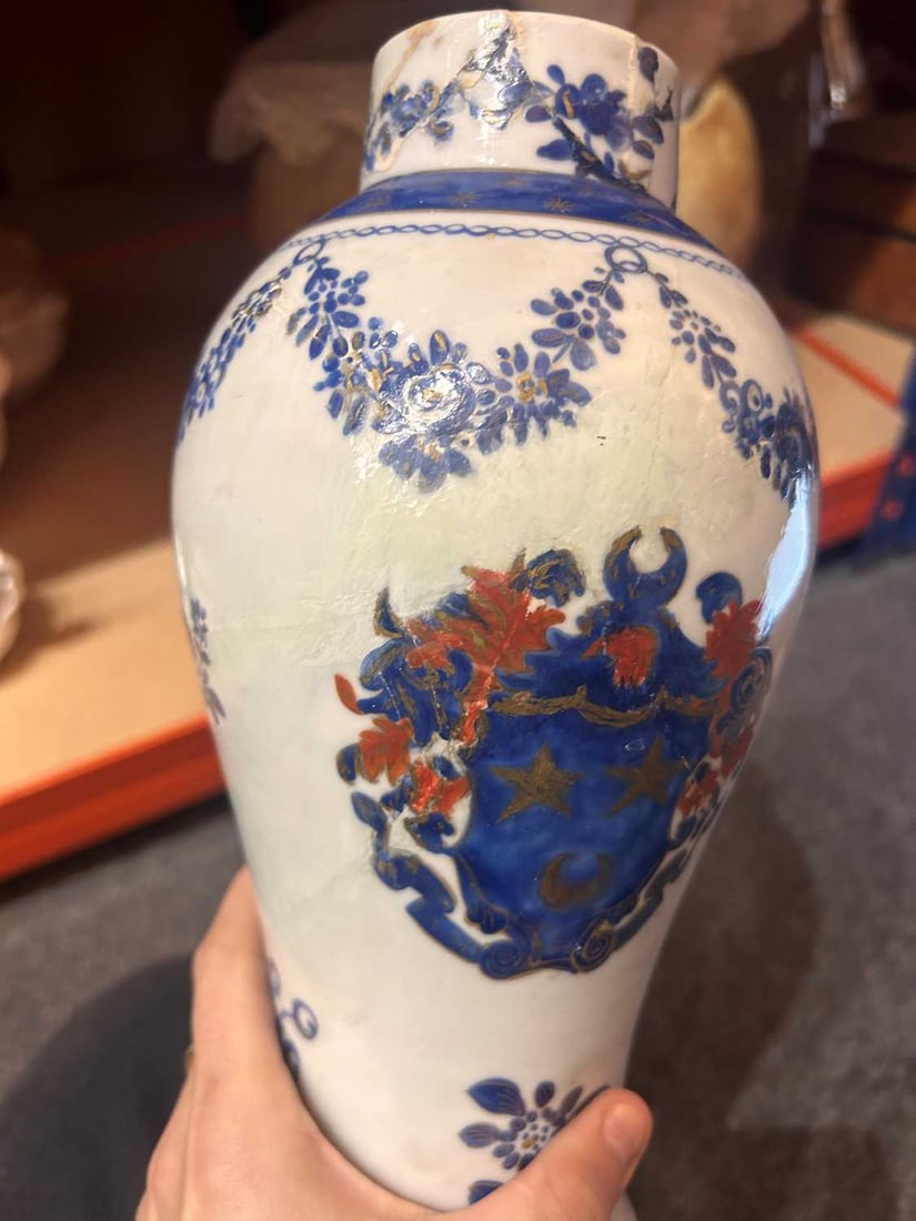 A Samson porcelain Chinese export style five-piece vase garniture, 19th century, - 4