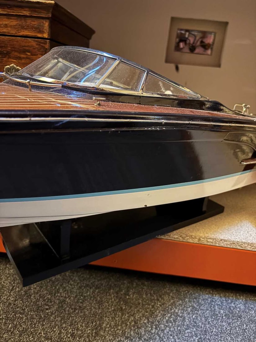 A model of a Riva 'RIVERAMA' speedboat, of modern manufacture, - 18