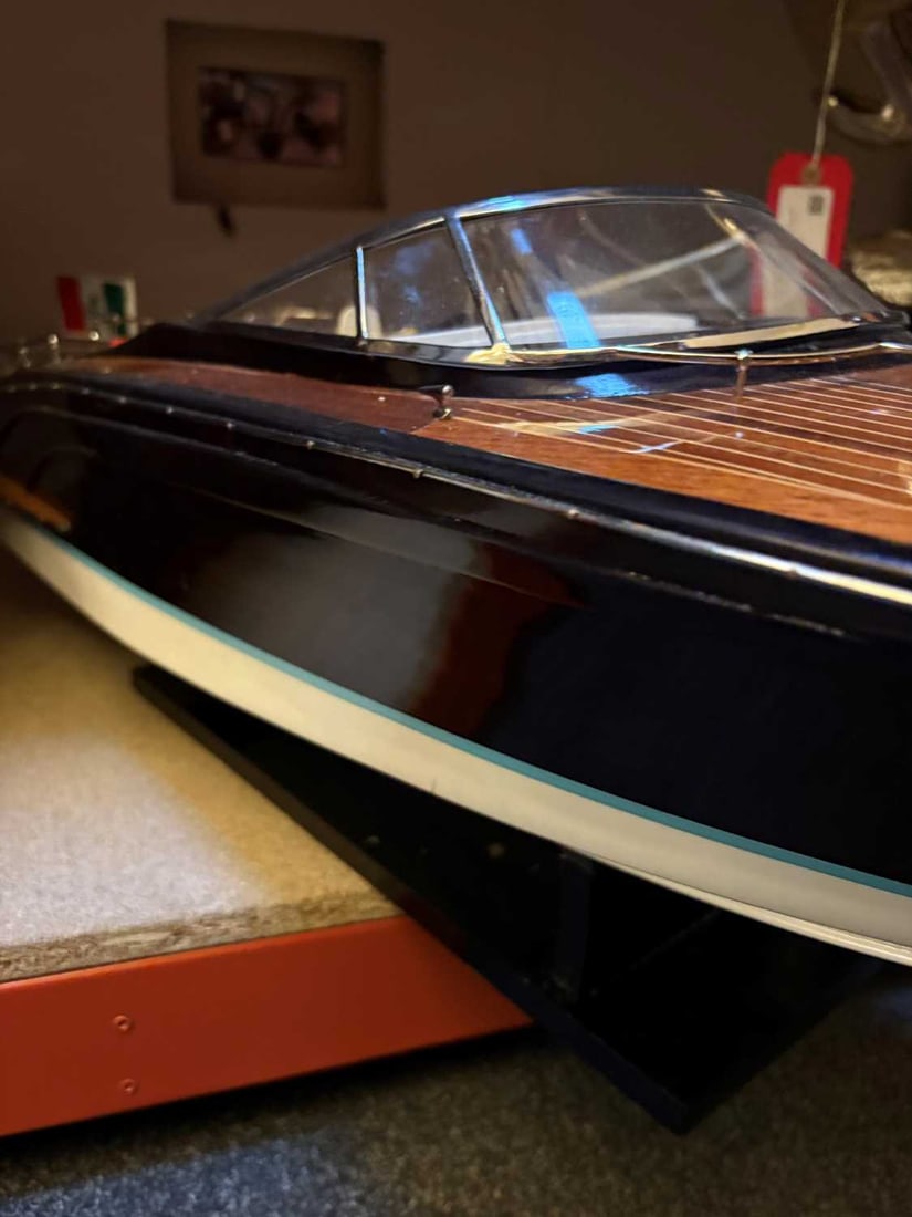 A model of a Riva 'RIVERAMA' speedboat, of modern manufacture, - 8