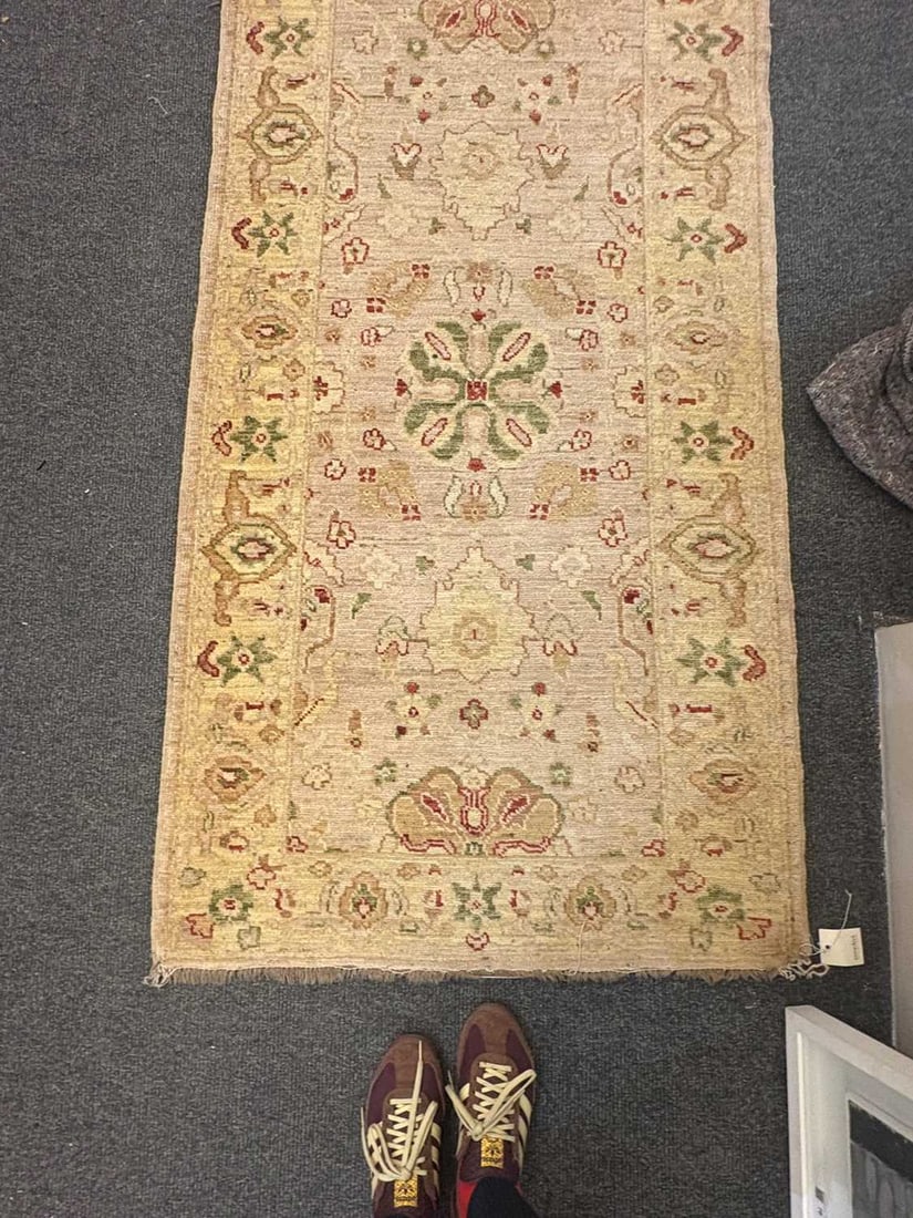 A pale wool Oushak style runner, 20th century, - 4