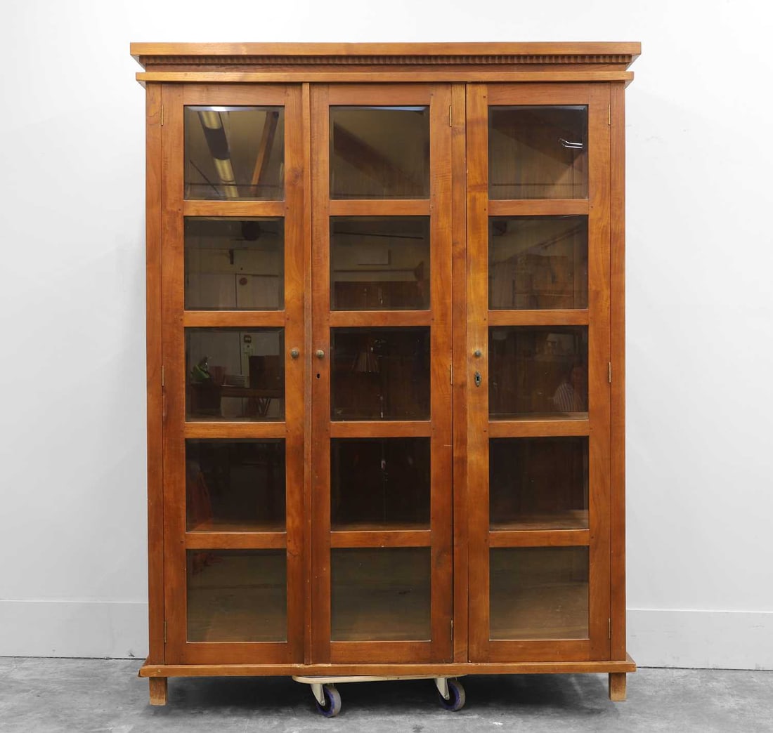 A pine display cupboard, of recent manufacture, (1 of 1)