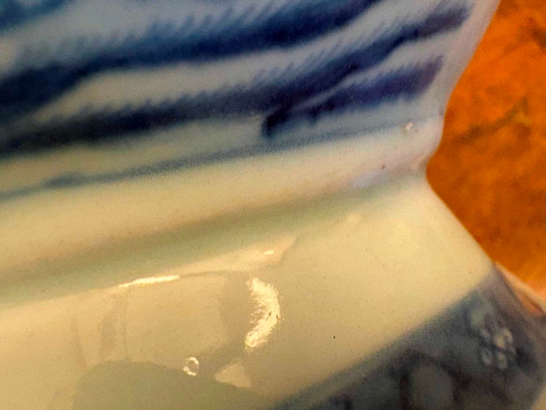 A Chinese export blue and white tureen and cover, 19th century, - 10