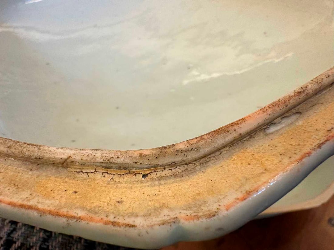 A Chinese export blue and white tureen and cover, 19th century, - 13