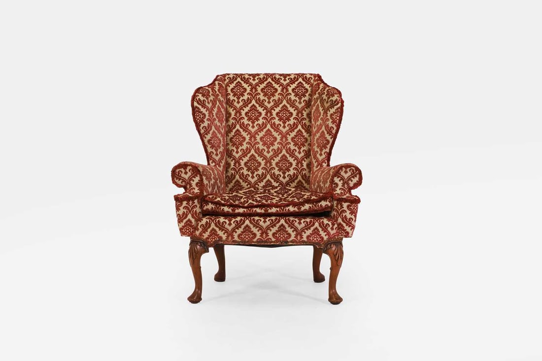 A George II-style walnut wing armchair, early 20th century, - 2