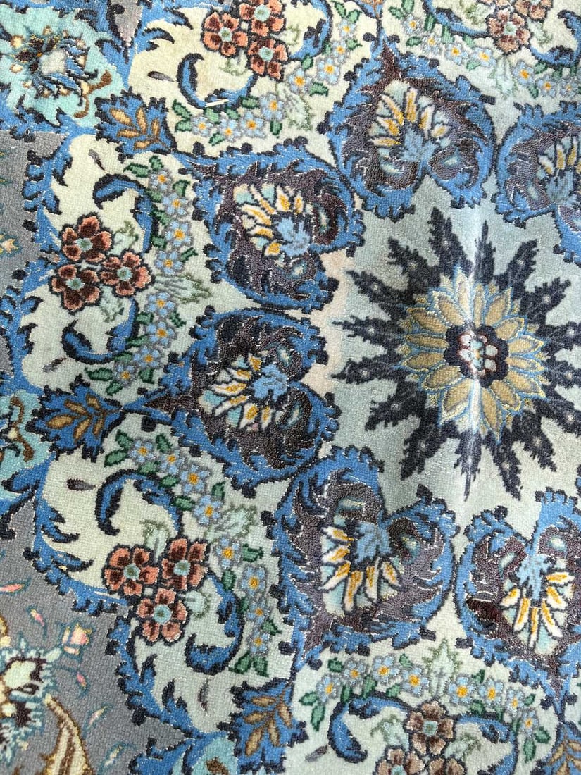 An Iranian Tabriz wool and silk blend circular rug, circa 1970s, - 3