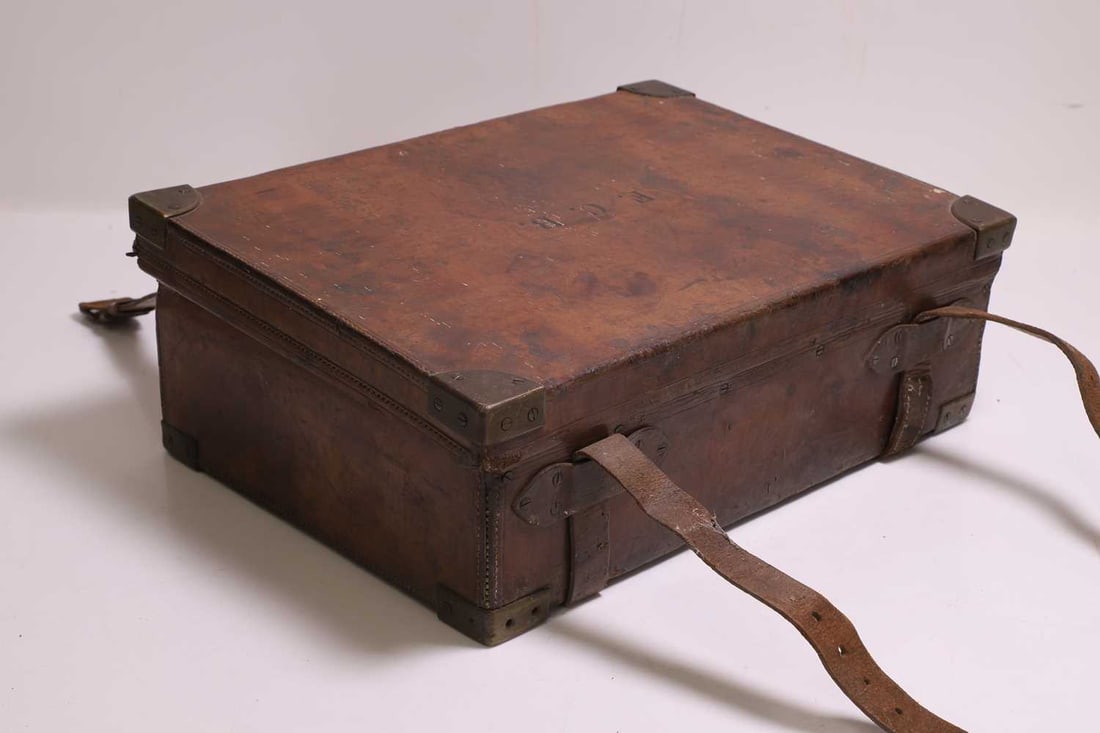 A leather cartridge magazine case by Purdy's, early 20th century, - 3