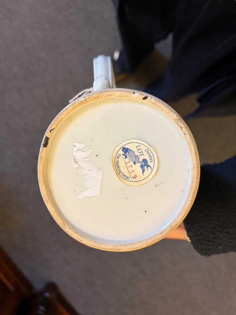 Two Chinese blue and white ceramics, 18th century, - 17