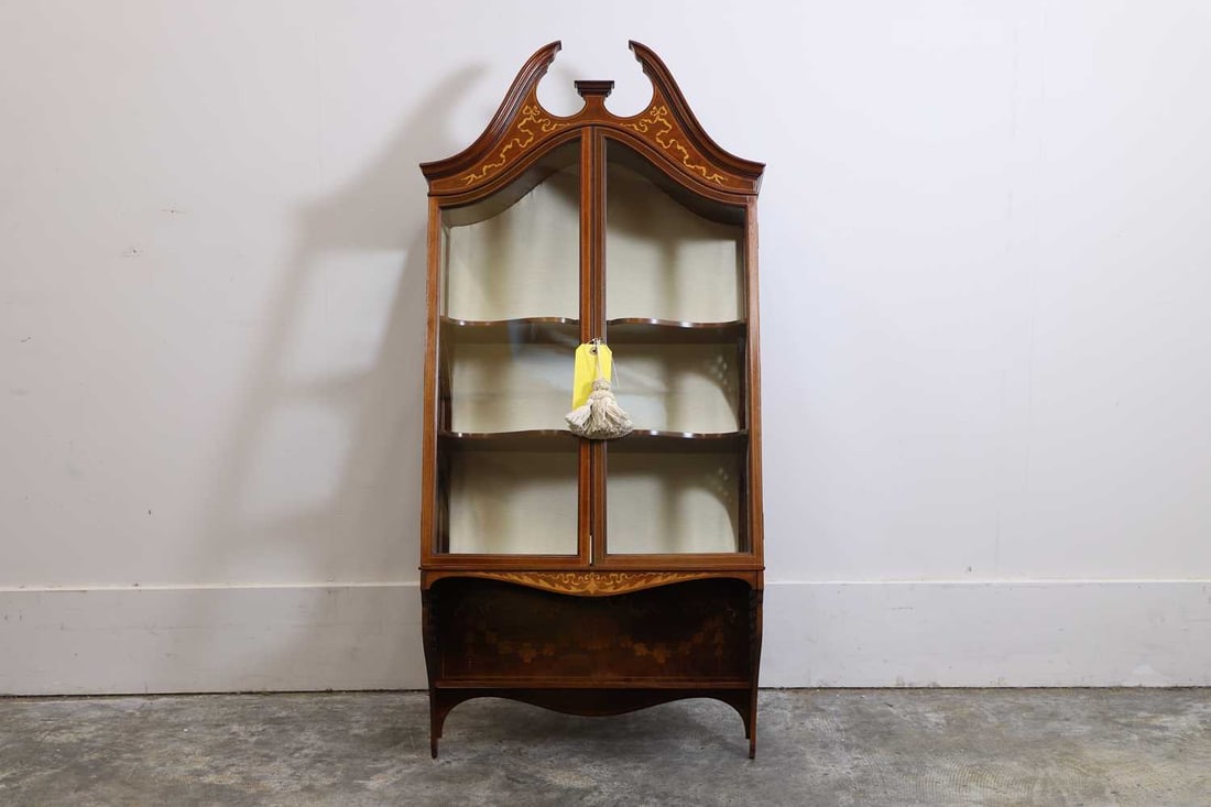 A Regency mahogany and ebony strung wall shelf, early 19th century, - 2