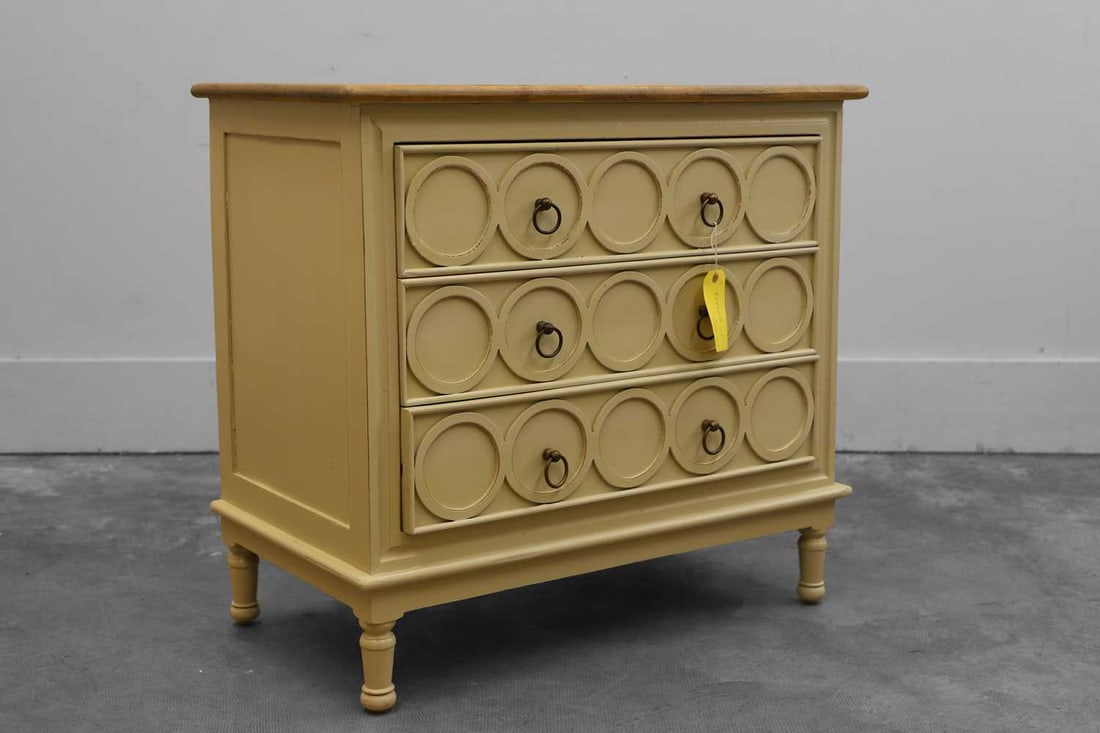 A two-tone green chest of drawers, 20th century, in the French taste, - 4