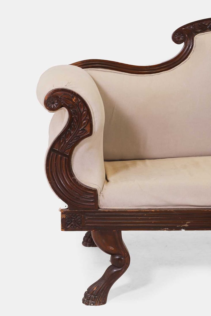 A Regency-style carved wooden settee, 20th century, - 2
