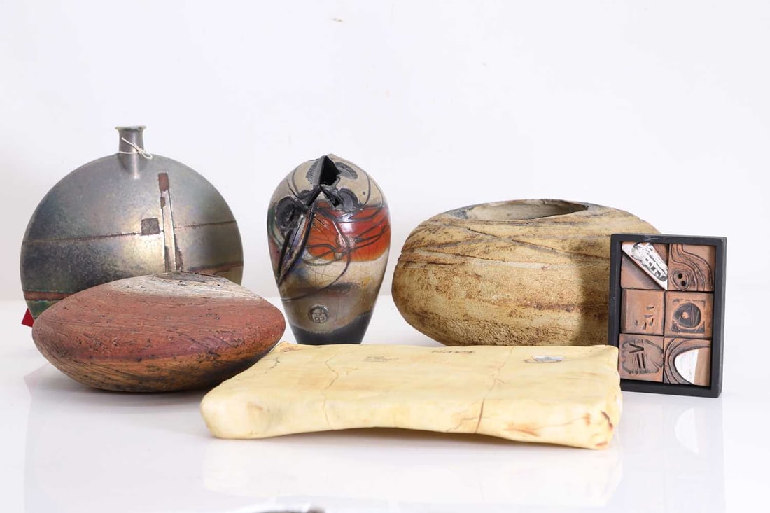 A collection of Studio Pottery, modern and contemporary, (1 of 2)