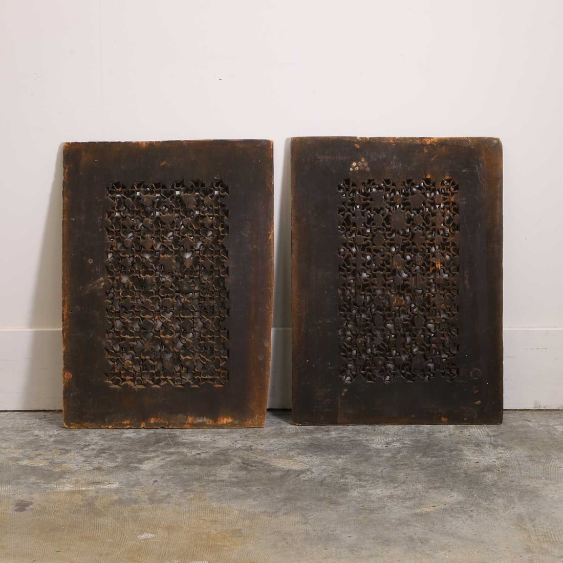 A pair of wooden Chinese panels, early 20th century, - 2