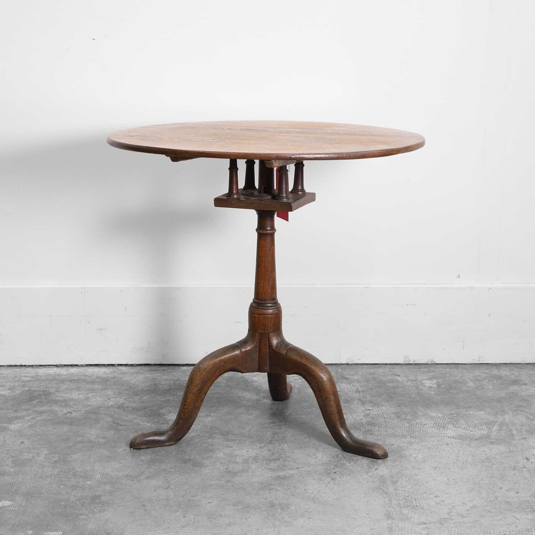A George II oak tilt top tripod table, circa mid 18th century, (1 of 3)