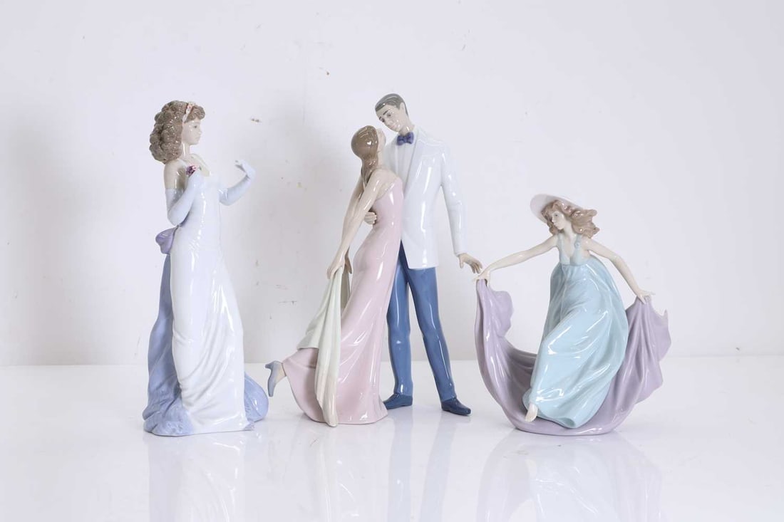 A collection of three Lladro figures, of modern manufacture, (1 of 1)