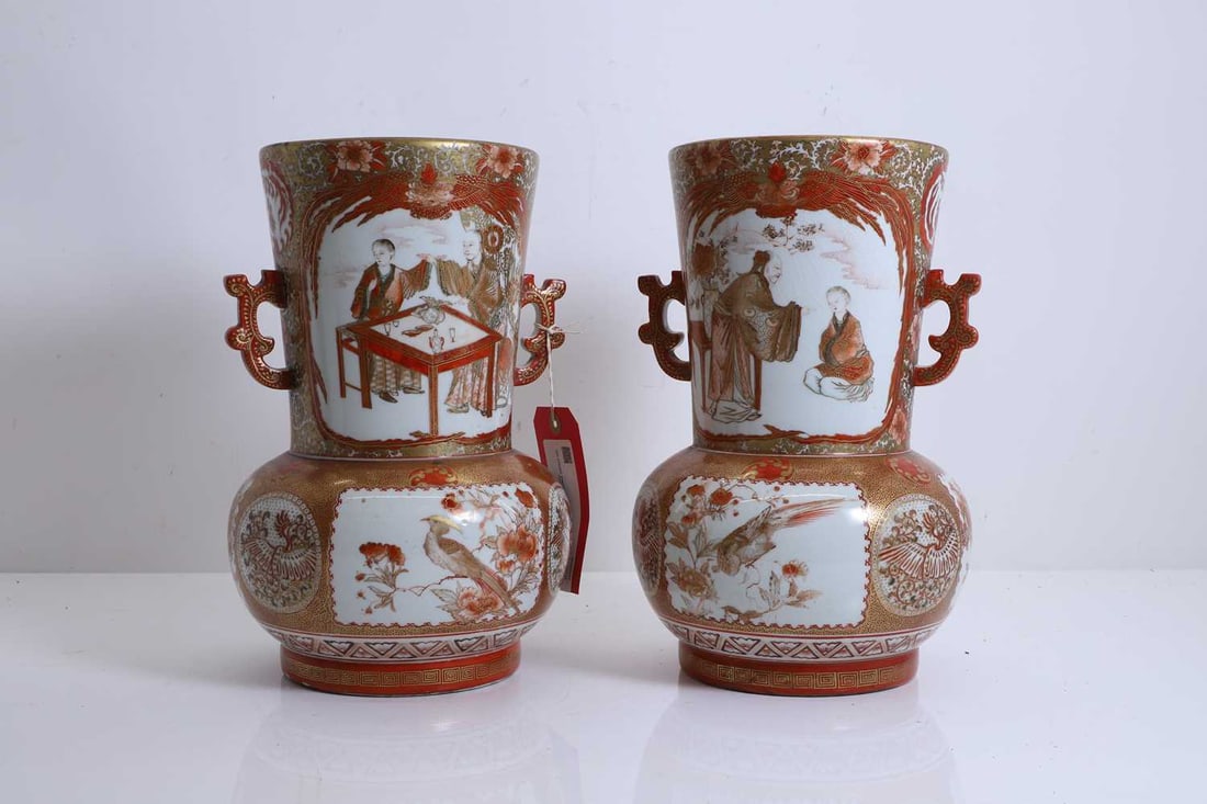 A pair of Kutani porcelain vases, late 19th century, (1 of 1)