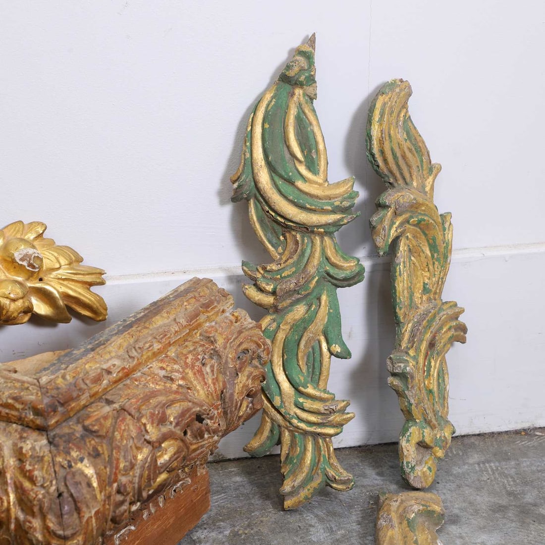 A collection of decorative giltwood items, 18th century and later, - 2
