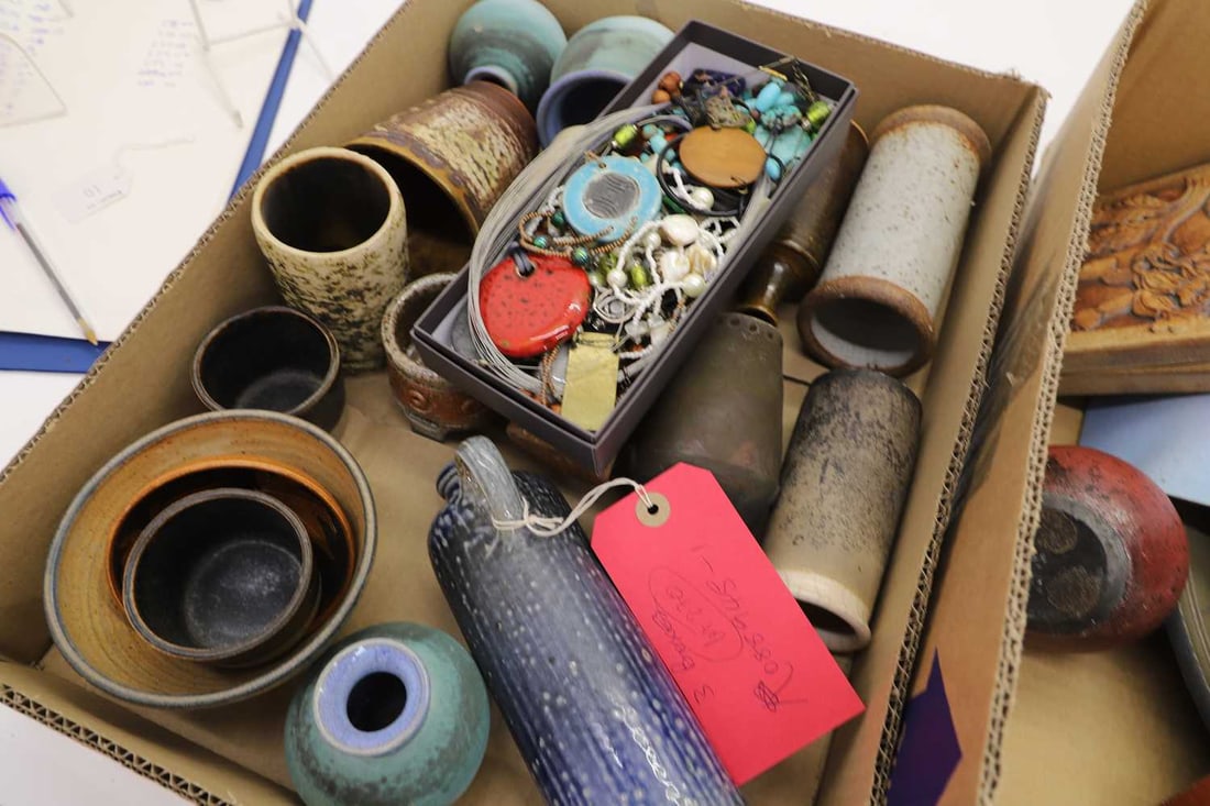 A collection of Studio Pottery, modern and contemporary, - 2