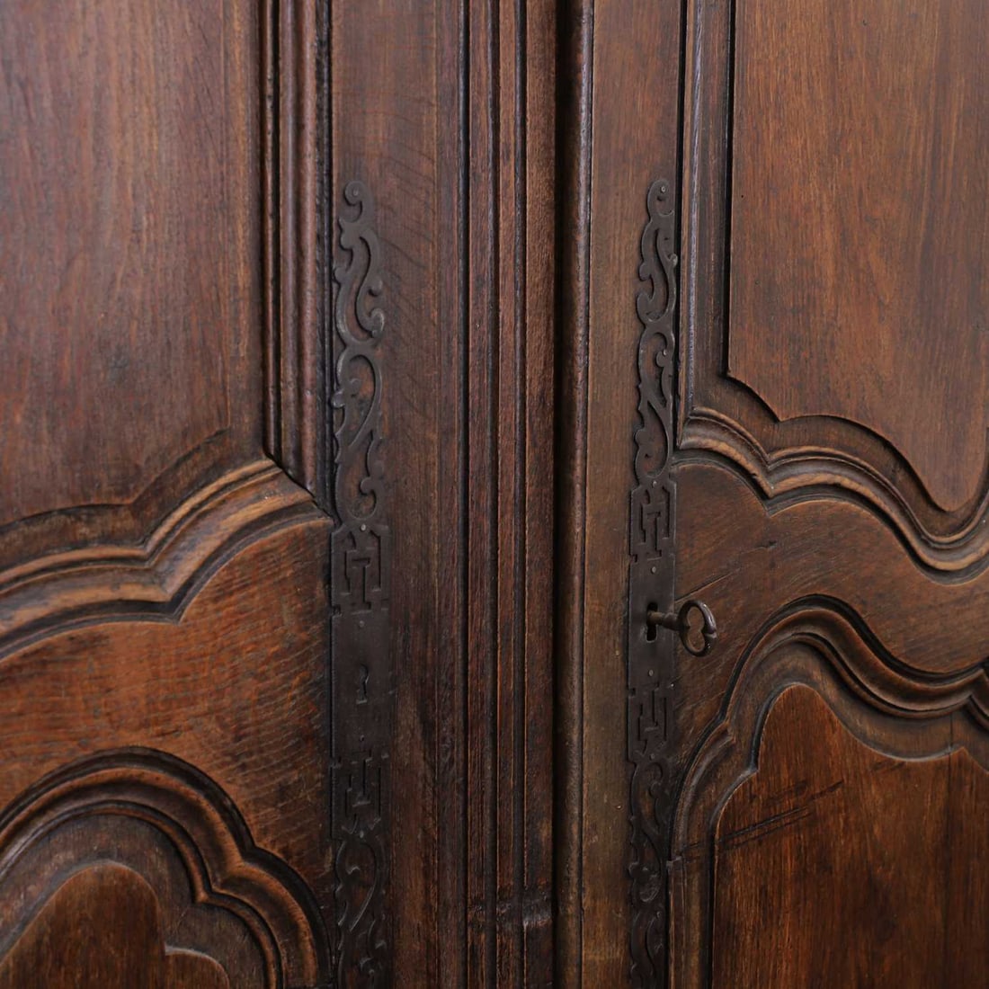 A provincial French oak armoire, early 19th century, - 7