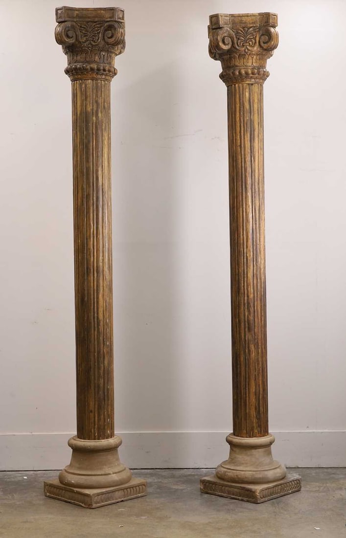 A pair of large French carved Corinthian columns, 20th century, (1 of 7)