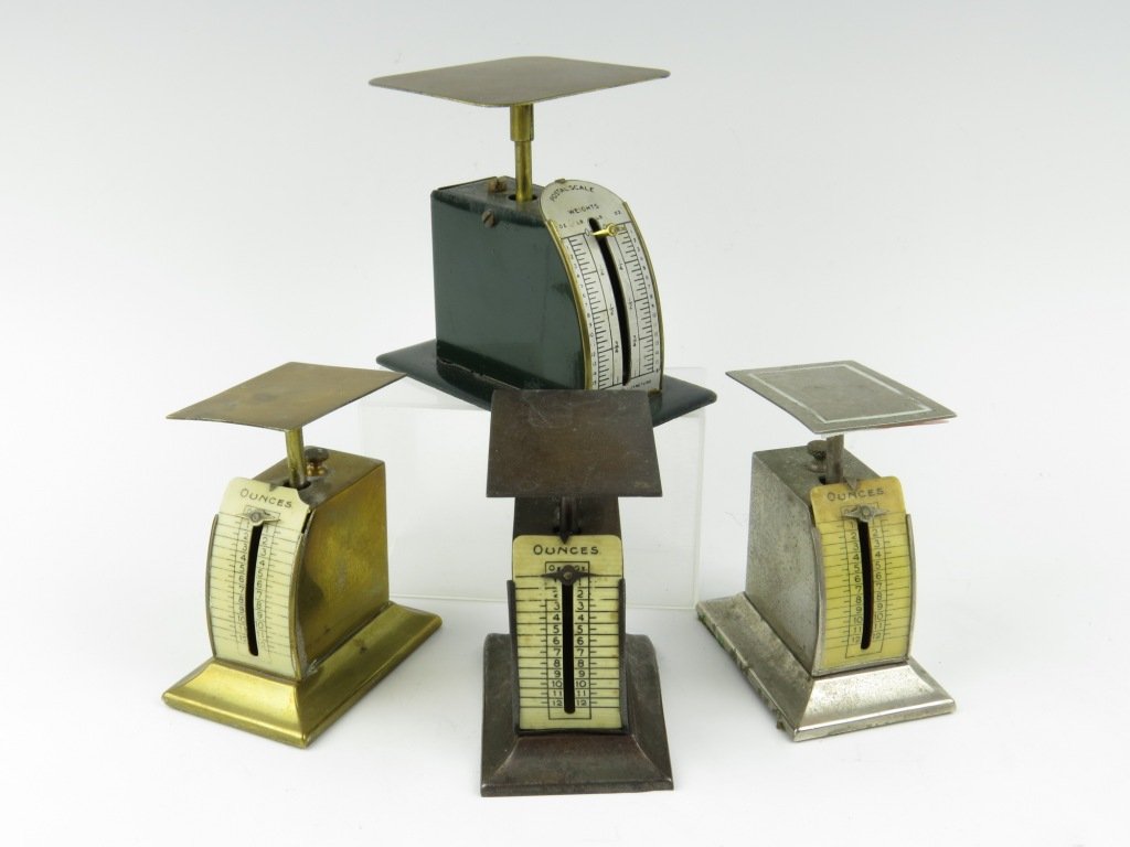 Four bow front spring balance postal scale, early 20th: Four bow front spring balance postal scale, early 20th century, capacities 12-16oz, 7.7-8.5cm