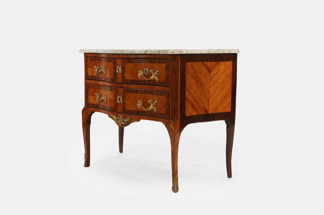 A Louis XVI transitional kingwood, tulipwood and amaranth commode, fourth quarter of the 18th centur - 2