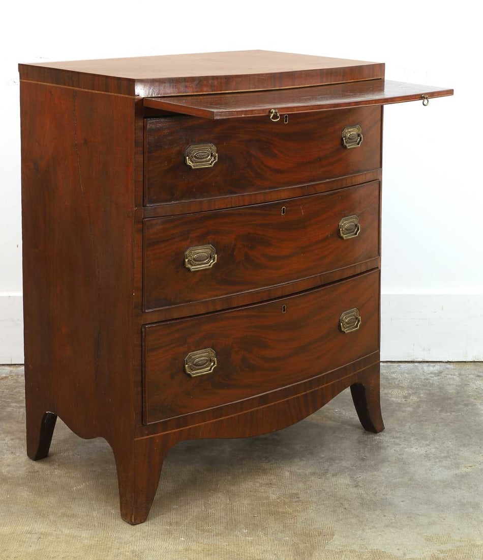 A Regency mahogany chest, early 19th century, - 2
