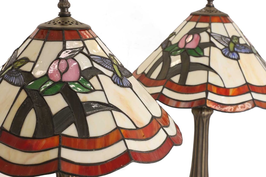 A pair of Tiffany style lamps, of recent manufacture, - 2