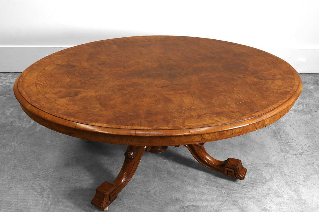 A Victorian walnut low table, early 20th century, - 2