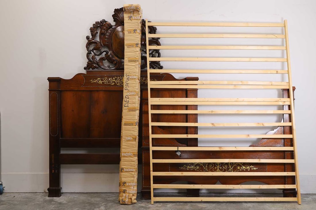 A Spanish mahogany inlaid bed, 20th century, - 10